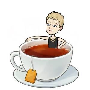 Meet your Posher, Claire